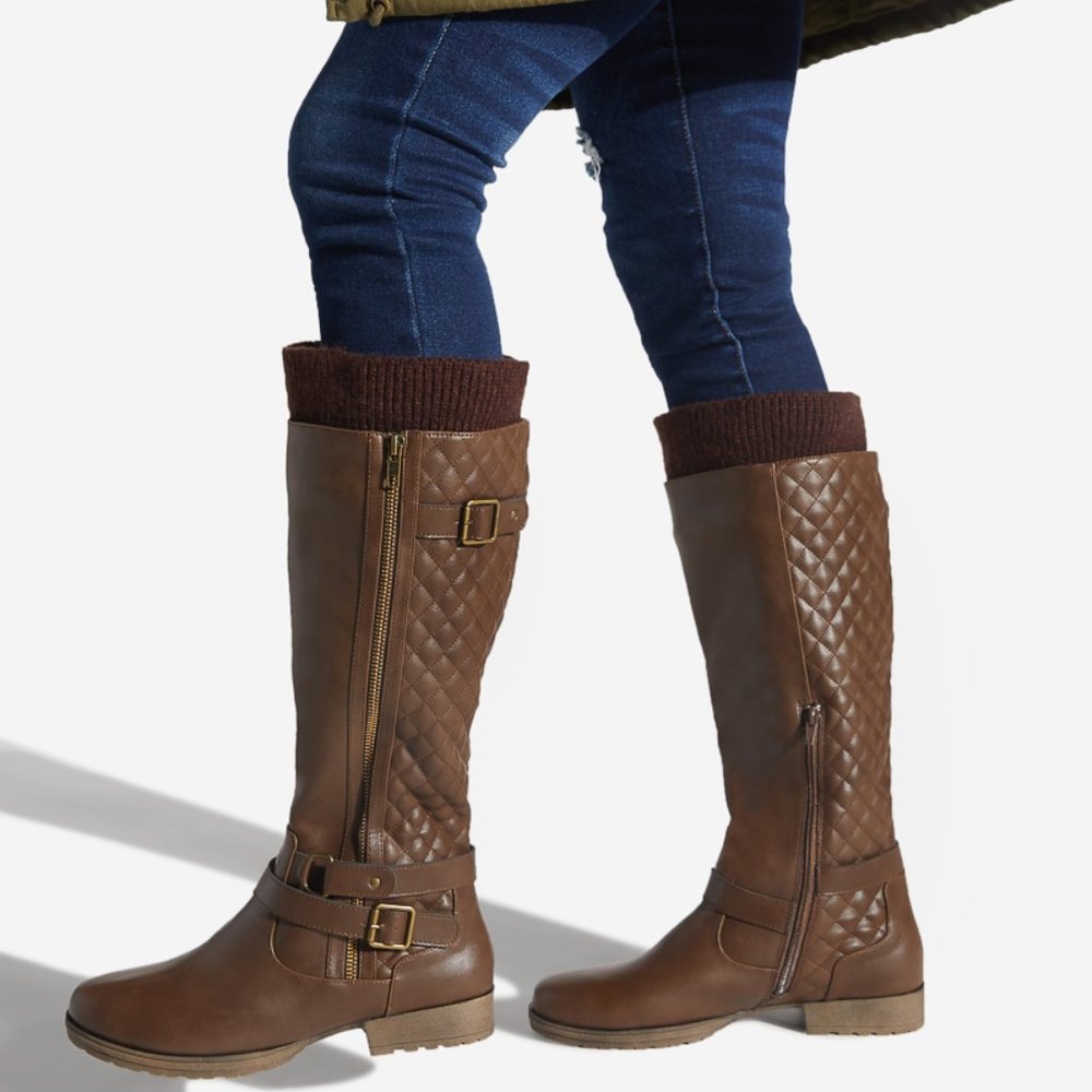 Brand New Sweater Cuff Quilted Black Flat Boot